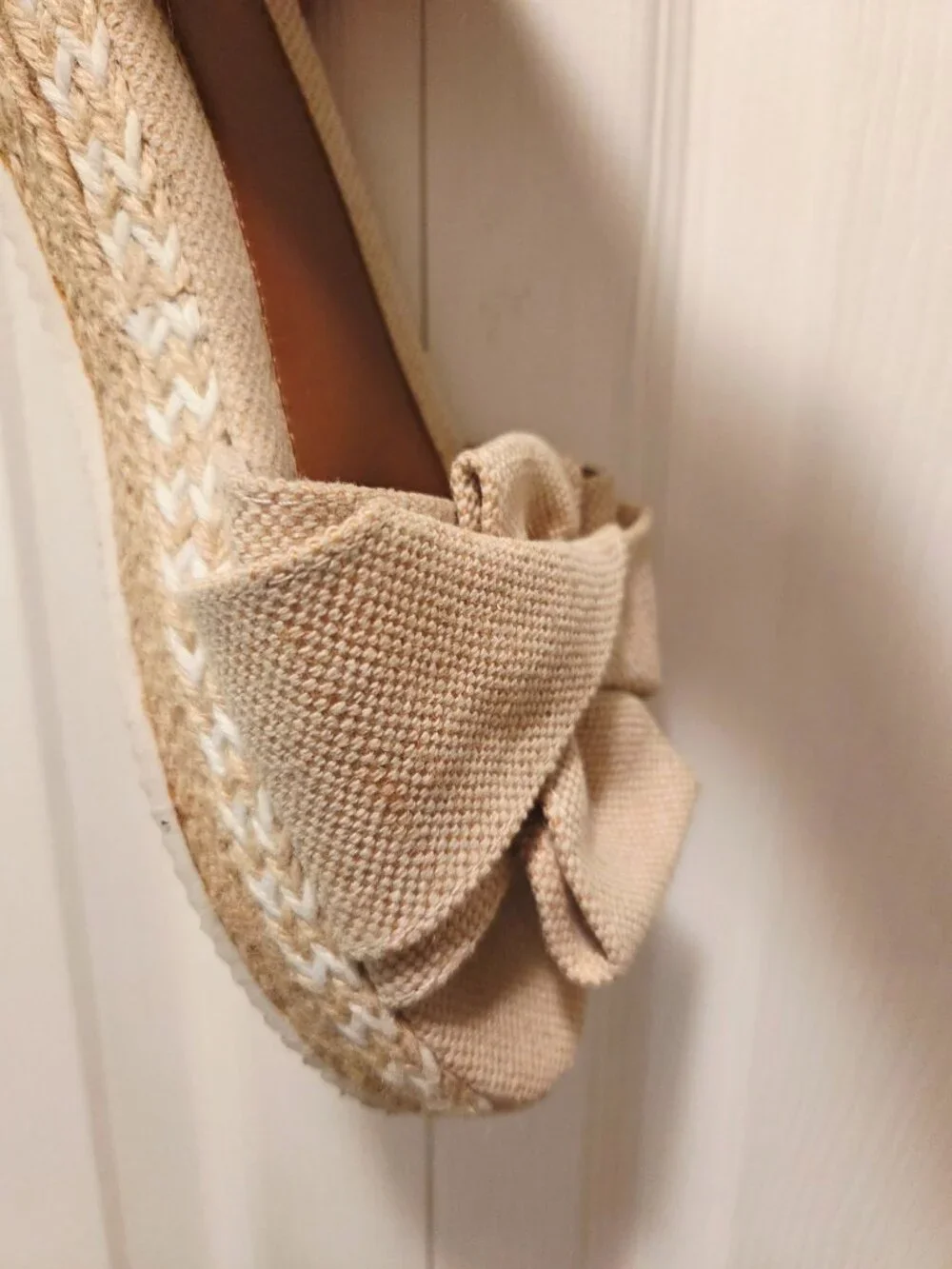 Women's Beige Fabric Bow Platform Espadrille Open Toe Slide - Sz 7.5M
